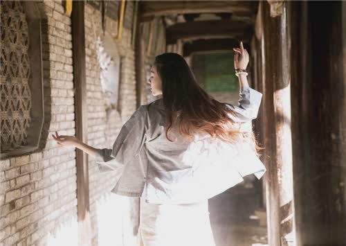 伤感说说看完想哭的那种说说 2018表达心情失落难过的伤感说说2